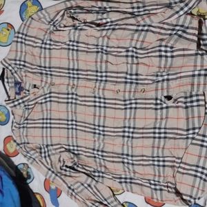 Burberrys vintage botton shirt great conditions